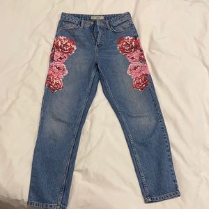 TOPSHOP MOTO: Floral Mom Jeans SIZE 28
